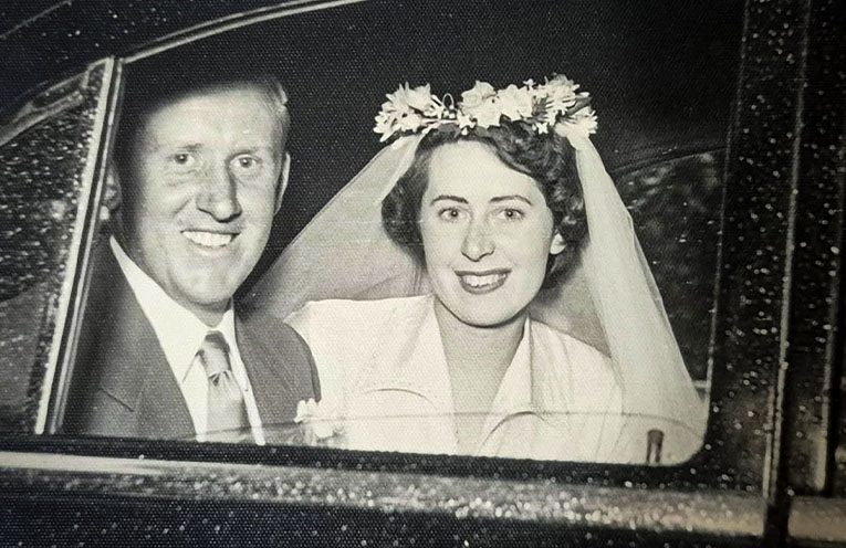 Pam and Allan Wallace celebrate 70 years of marriage