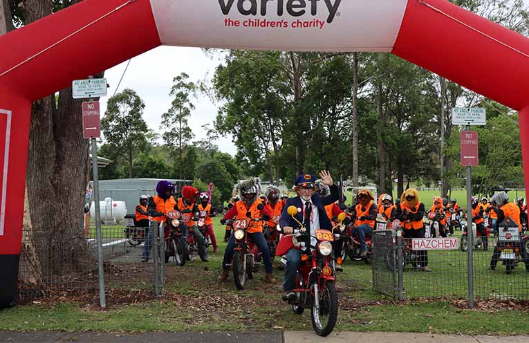 Posties set off from the starting line at Nabiac. Photo: supplied.