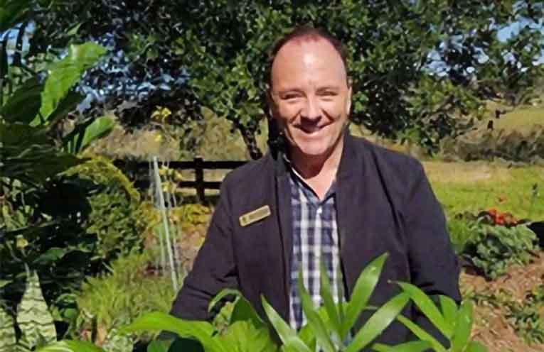Gardening guru Mal McKinlay celebrates 40 years