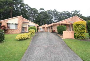 2/7 Gow Place, Laurieton is on the market with Professionals Laurieton
