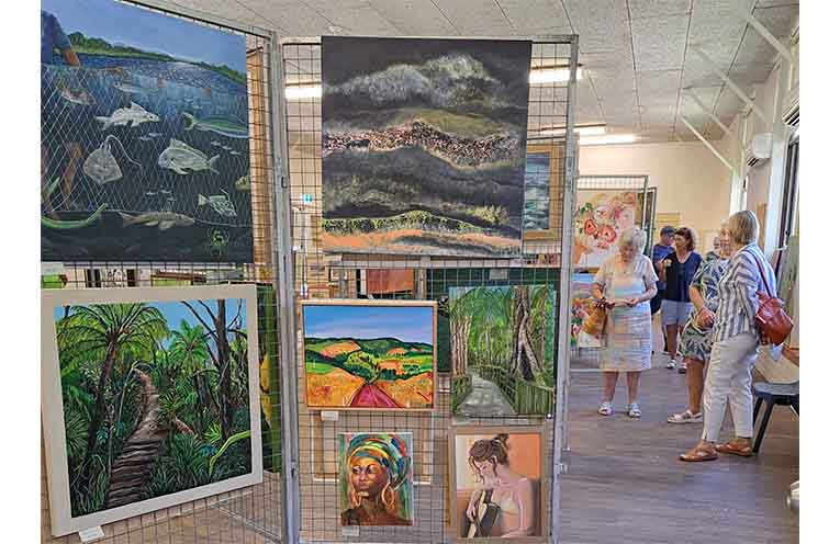 The 5th Bonny Hills Art Prize is now underway.