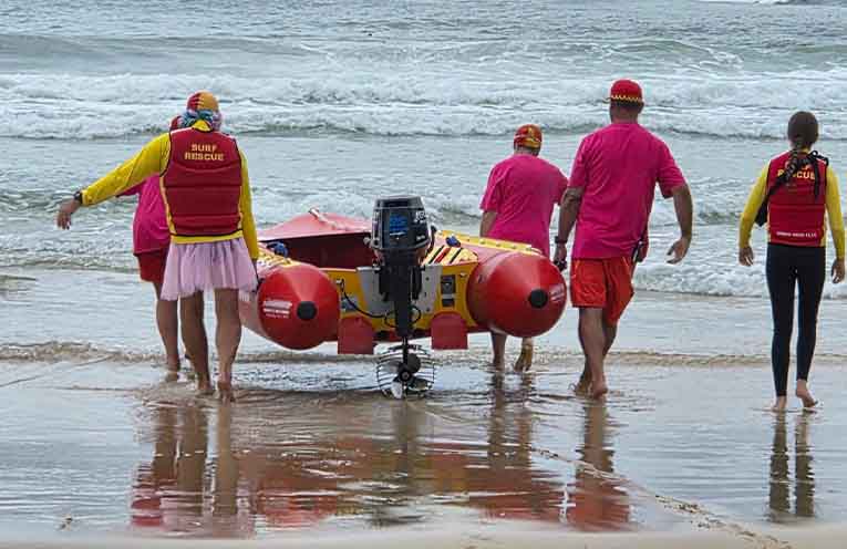 Club members wore pink to celebrate the contribution of women to surf life saving. Photo: CHSLSC.