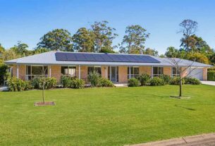 3 Edgewater Close, Lake Cathie is on the market with Lake Cathie Bonny Hills Real Estate