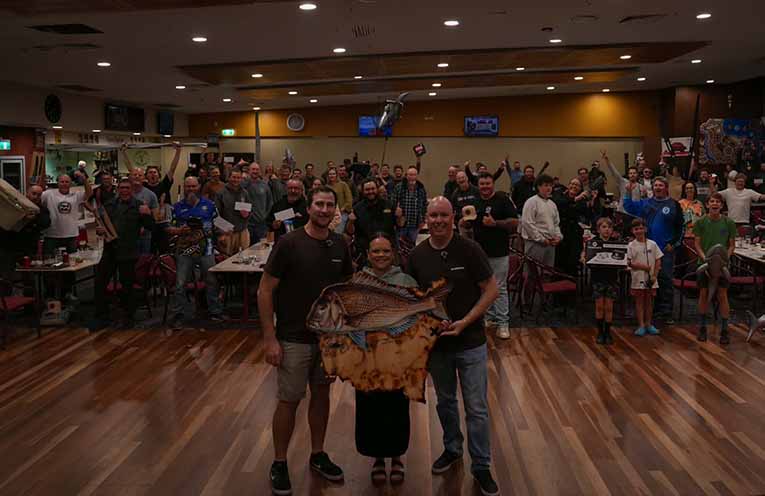 Brice Hayward (Fishin4Pics) with Kiama Theuerkauf, Nathan Mann (Plasmann Soft Plastics) and fellow anglers. Photo: Supplied.